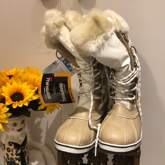 Beautiful color waterproof snow boots new Size 8 - Picture 2 of 10